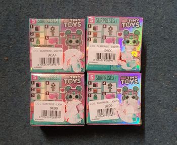 Figurines LOL surprises light