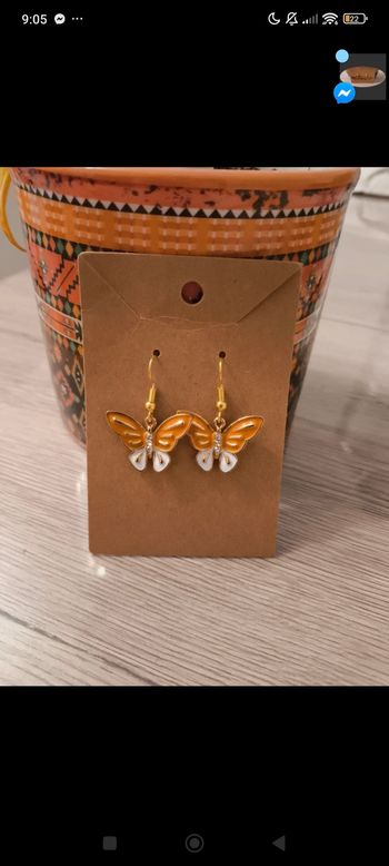 Boucles d'oreilles papillon orange