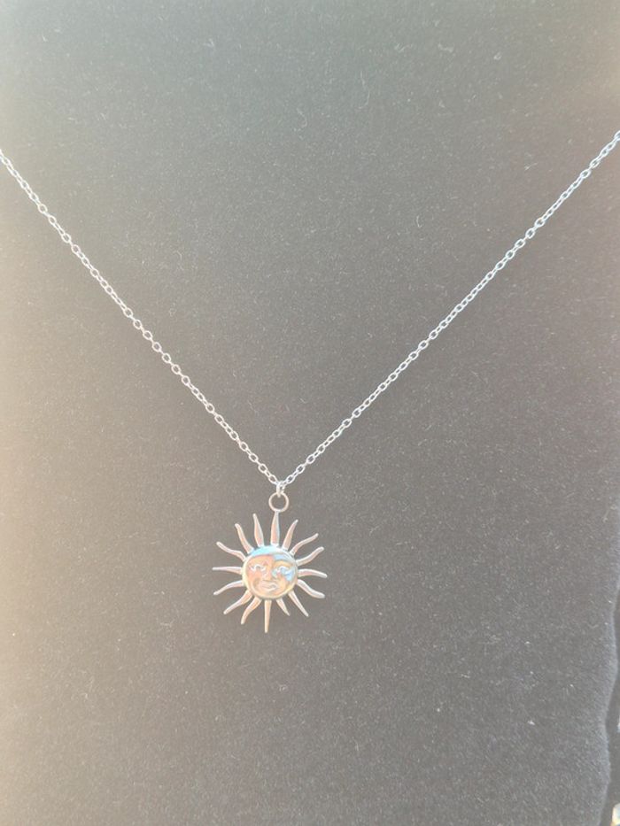 Jolie collier avec pendentif soleil - photo numéro 7