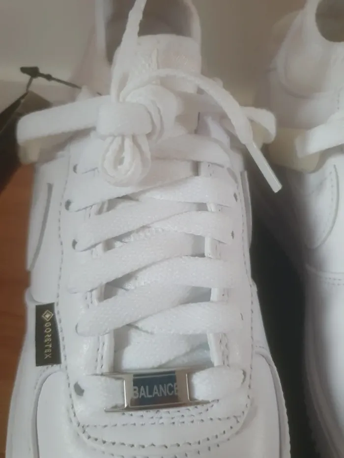 Nike Air Force 1 "Gore-Tex" full white(38.5) - photo numéro 5