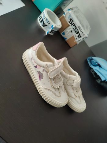 Chaussures mini girls taille 27