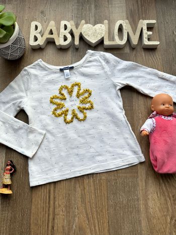 - Haut ML Okaidi  - 3 ans  - bon état, petite tache