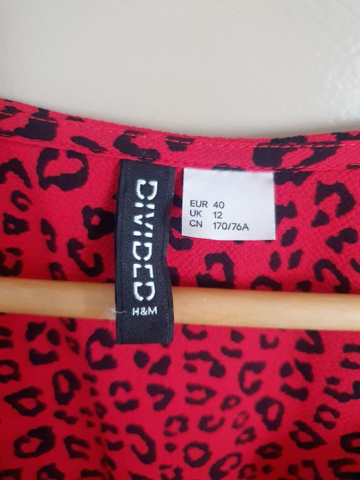 Combishort  manches longues rouge léopard H&M T. M - photo numéro 4