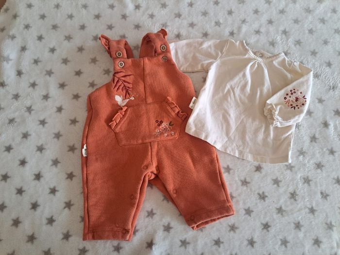 Ensemble salopette t-shirt manches longues