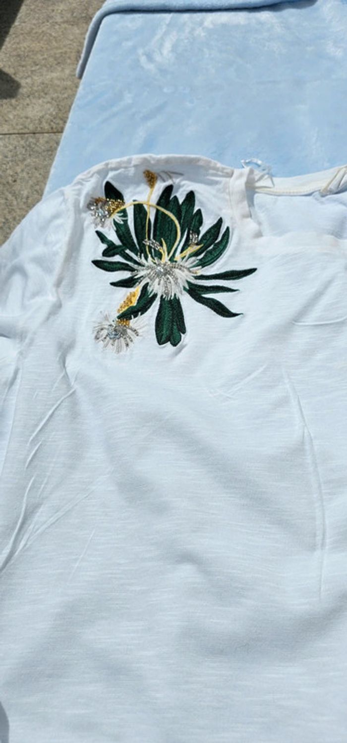 Tee shirt Zara taille 46 - photo numéro 2