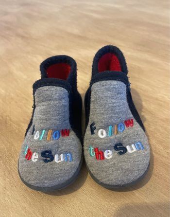 Chaussons Follow the sun taille 19