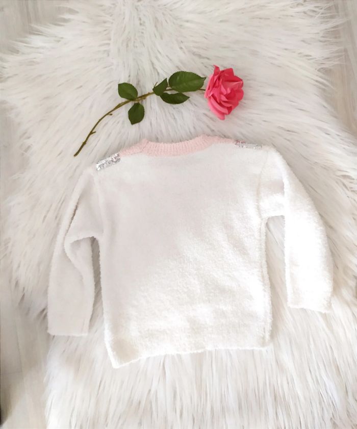 Pull fille 3 ans maille bouclette tricolore avec sequins argentés motif V girly - photo numéro 3
