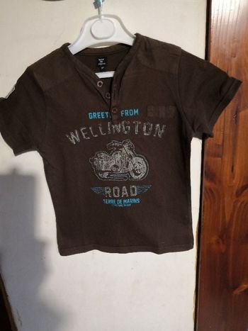 tee-shirt
