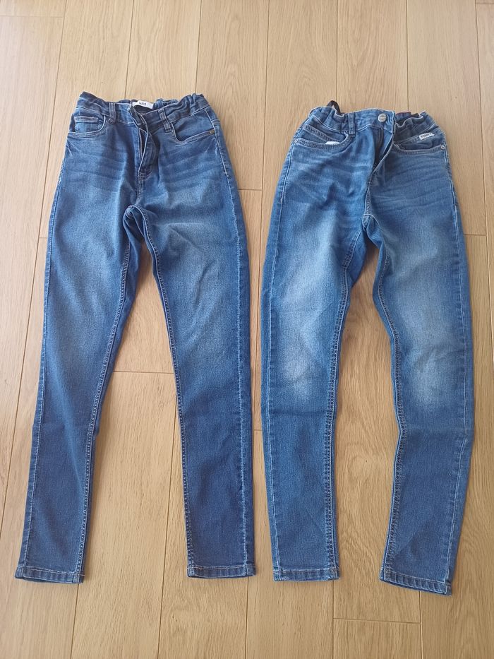 Lot de 2 jeans en 14 ans