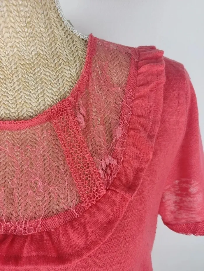 Blouse manches courtes corail et dentelles ajourée taille M Grace & Mila - photo numéro 5