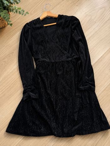 robe portefeuille noire brillante kiabi velours pailleté taille m 38 40