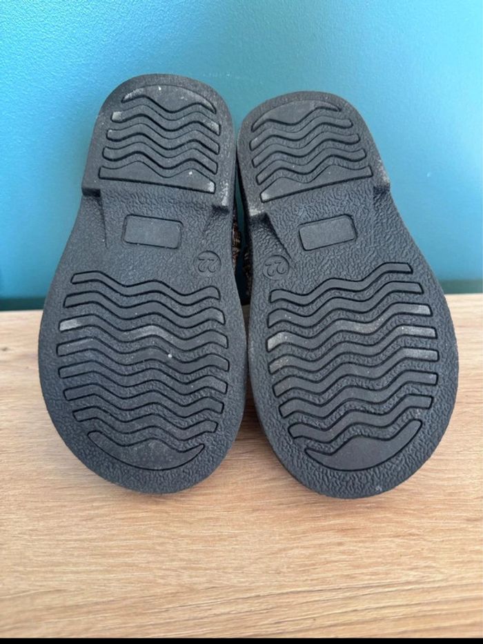 Chaussures T22 - photo numéro 5