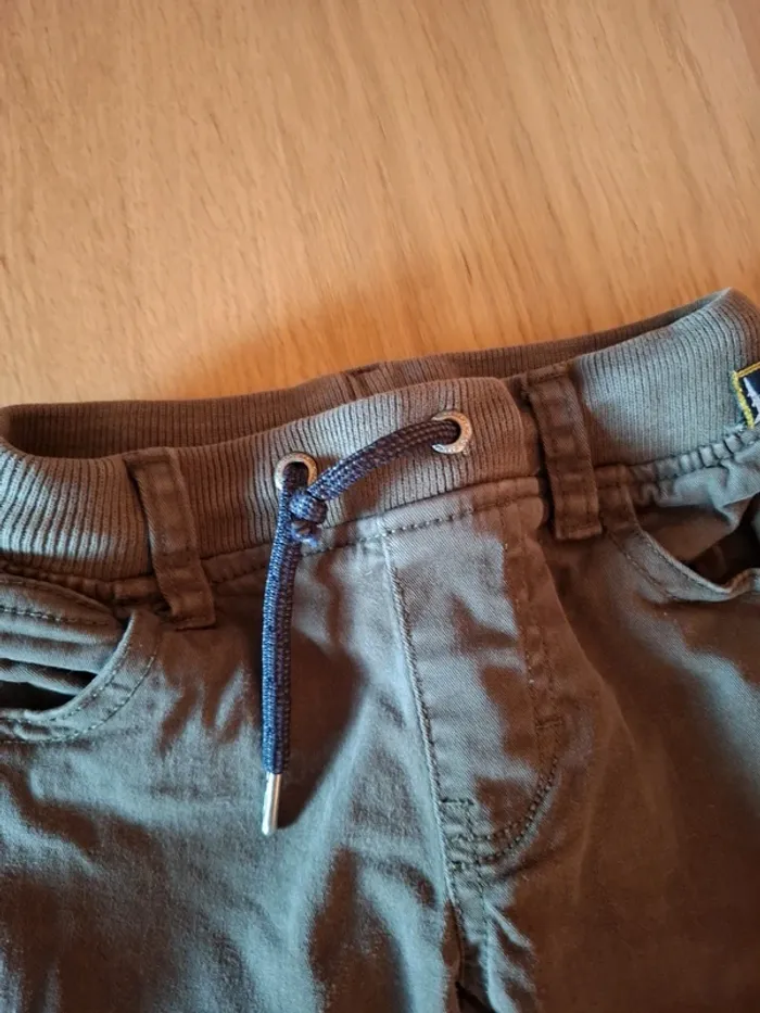 Pantalon 2 ans - photo numéro 2