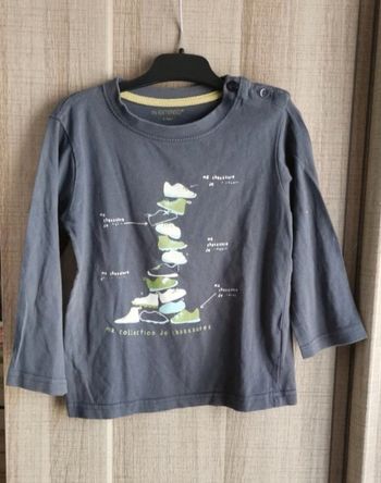 Tee shirt garçon, 4 ans.