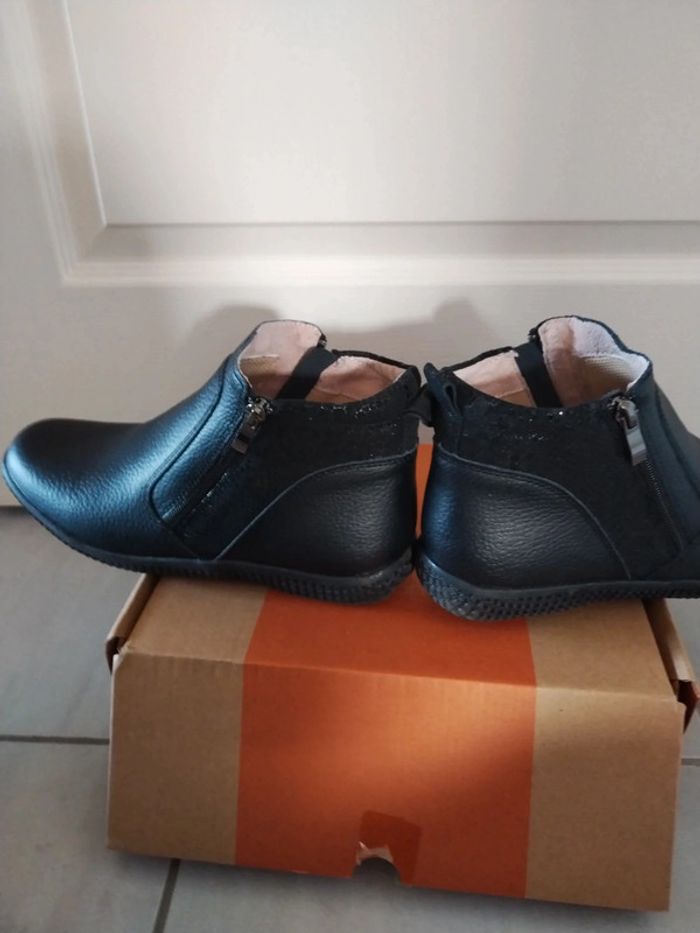 Bottines neuves cuir aerosemelle qui amorti les chocs - photo numéro 5