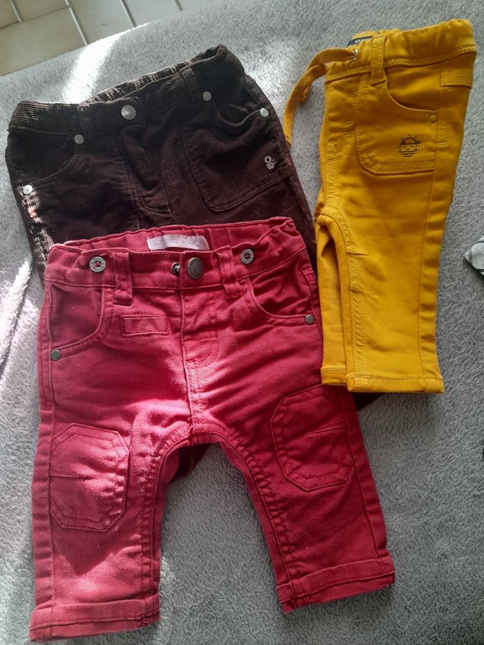 Pantalons 3 mois - photo numéro 2