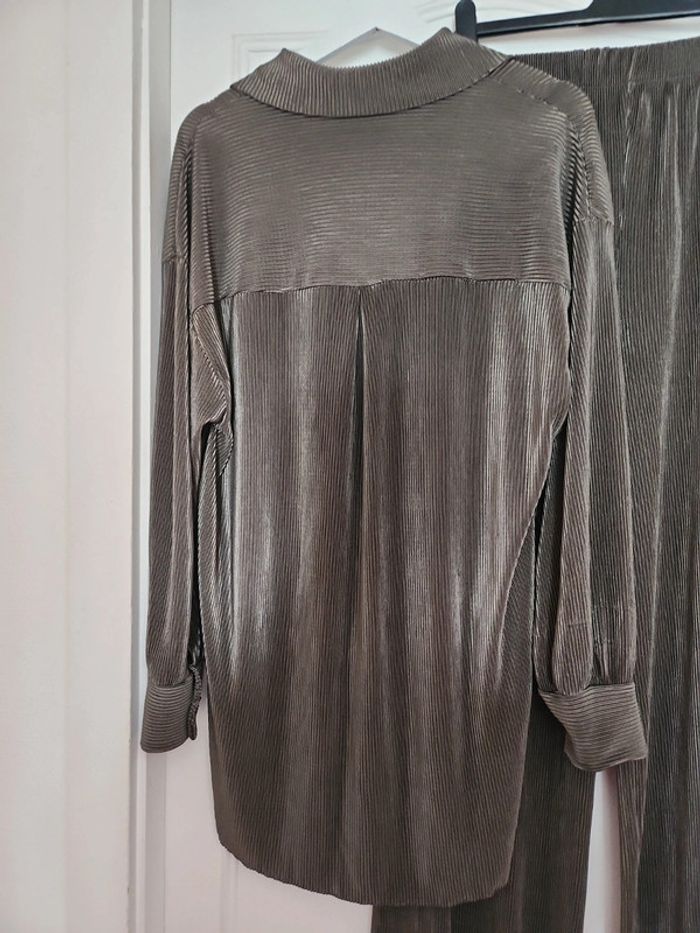 Ensemble chemise longue pantalon large - photo numéro 8