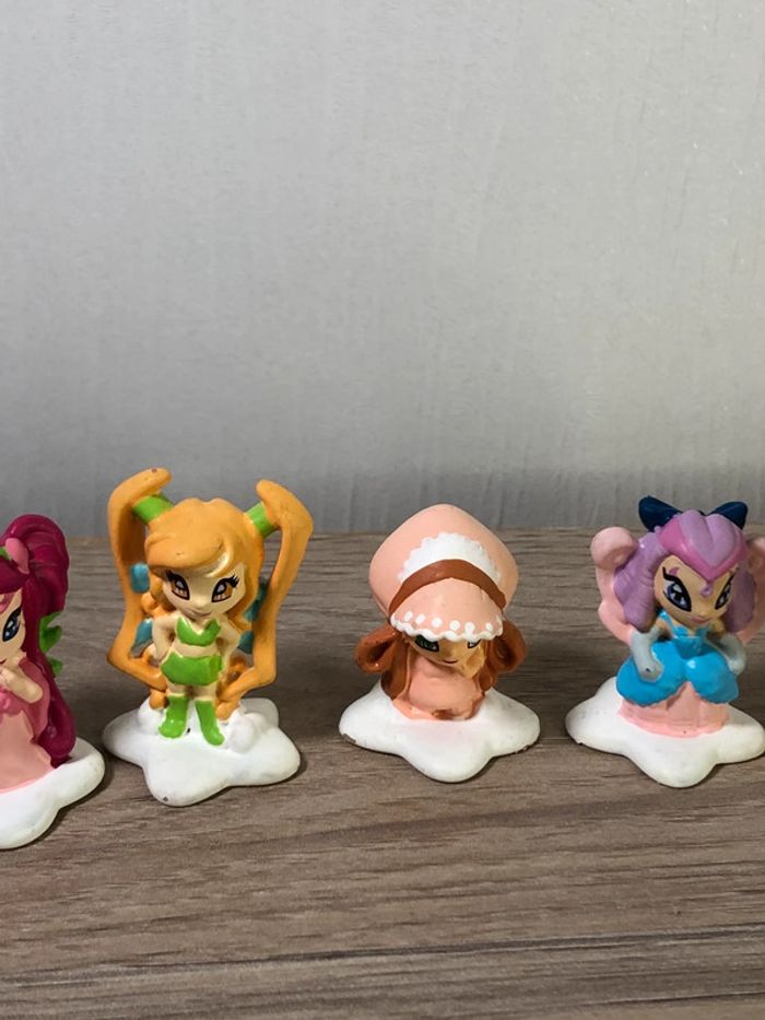 Lot figurines jouet kinder winx club sailor moon - photo numéro 3