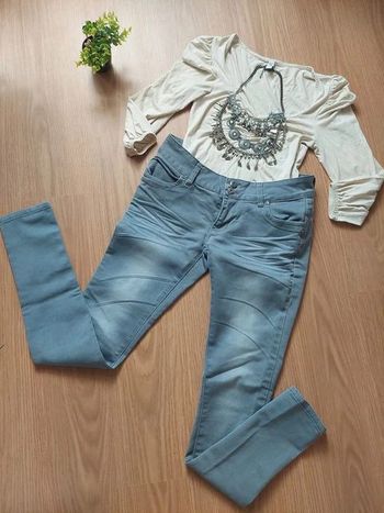 Pantalon gris délavé T42 (mais taille un 36) TBE