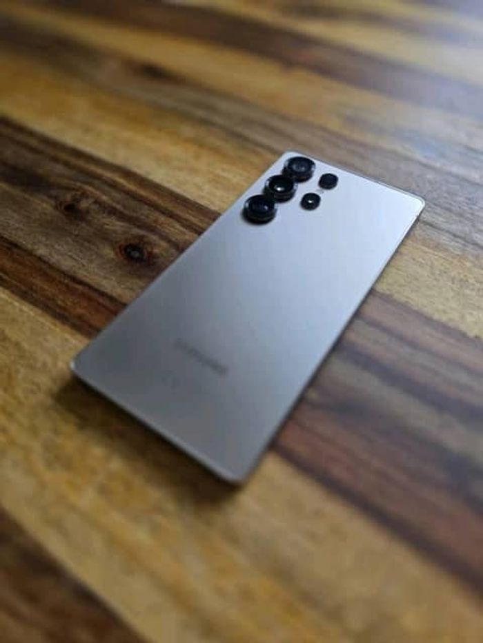 Samsung Galaxy S25 Ultra 256 Go 5G débloqué gris titane, neuf - INUTILISÉ - photo numéro 2