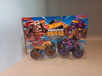 Hotwheel monster truck hotweiler vs scratch