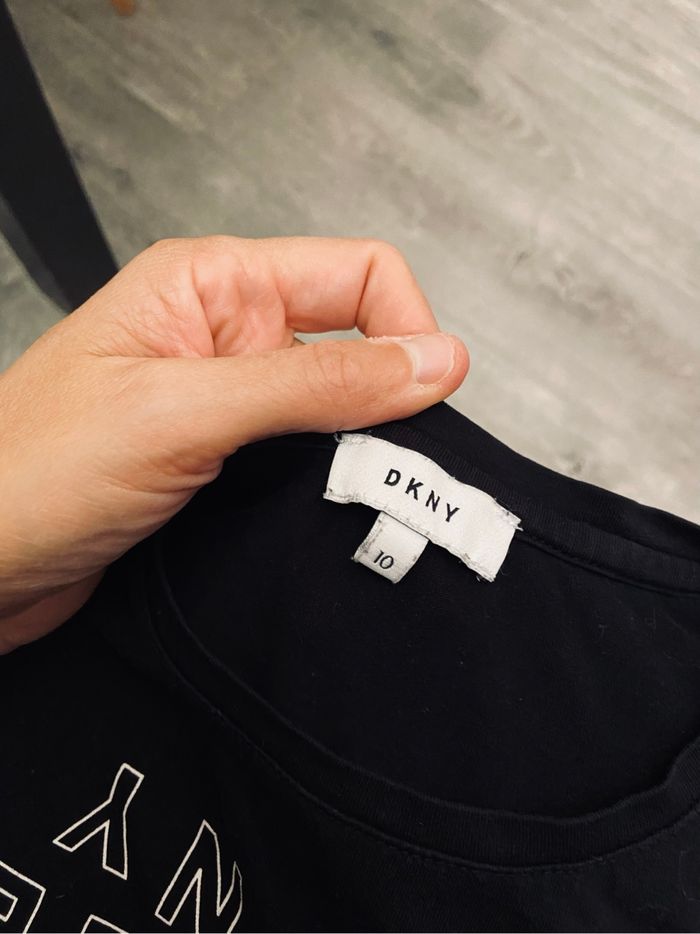 Top dkny 10 ans - photo numéro 3