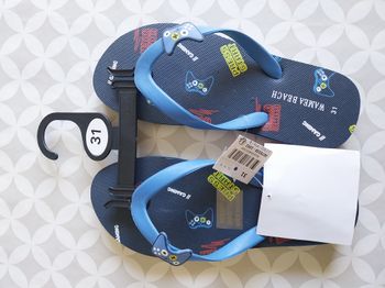 Tongs / claquettes enfant – pointure 31 – neuves avec étiquettes