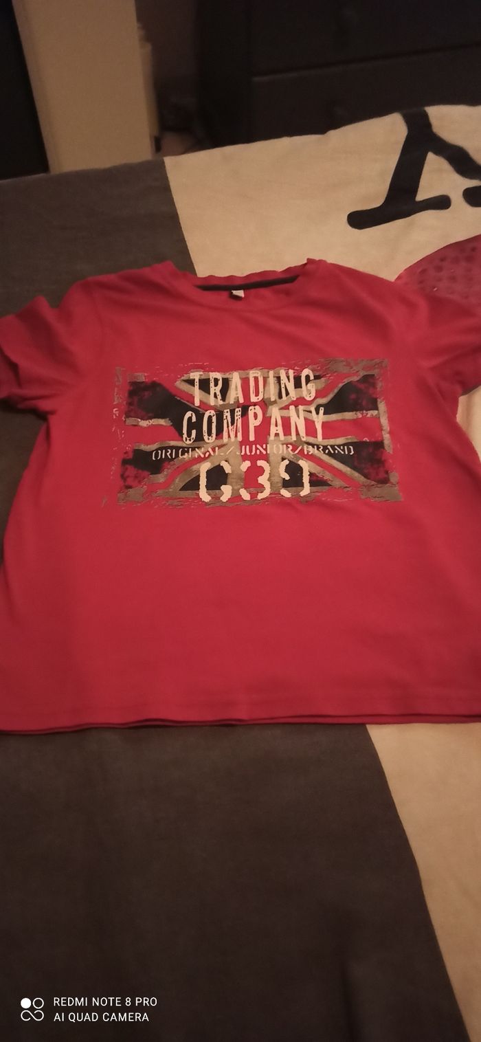 T shirt rouge imprimé 10 ans
