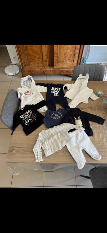 Vêtements 1 mois
