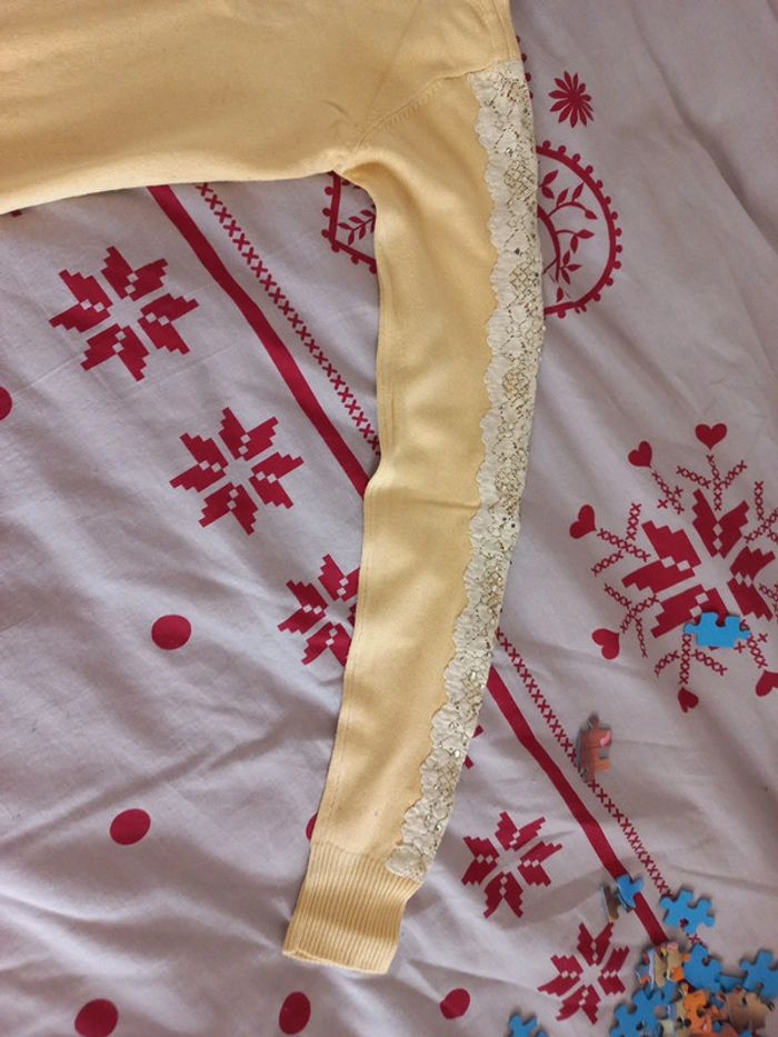 Pull long jaune ouvert dans le dos taille unique - photo numéro 5