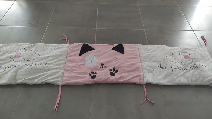 Lot Couette bébé fille ou tapis d'éveil ou dessus de lit et tour de lit motif chat - photo numéro 9