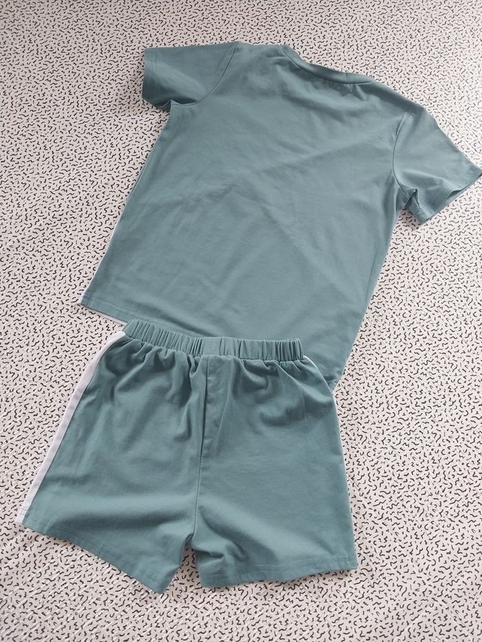 Ensemble garçon Shein – 2 pièces (T-shirt + short) - photo numéro 5