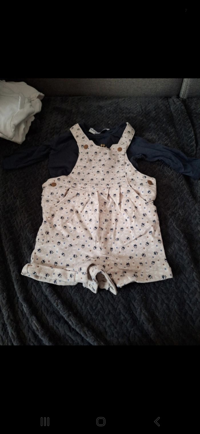 Ensemble t-shirt et combi short