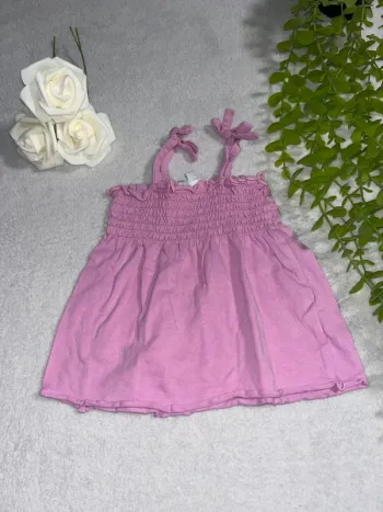 Très beau haut à bretelle pour bébé fille