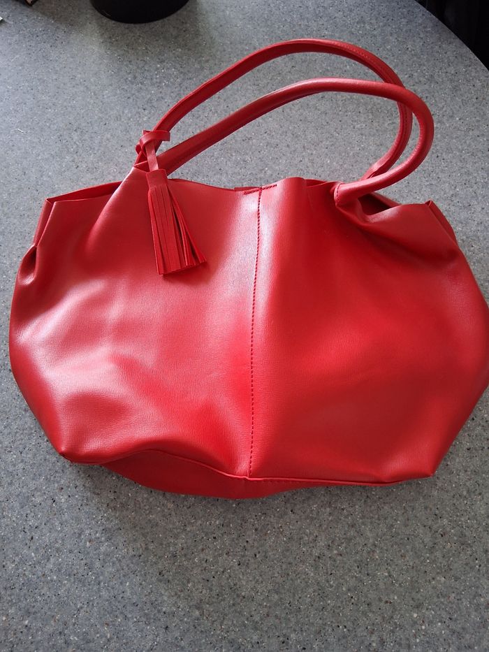 Sac à  main fourre tout rouge