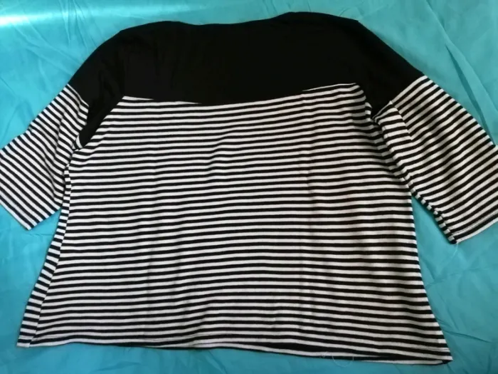 T-shirt femme - photo numéro 2