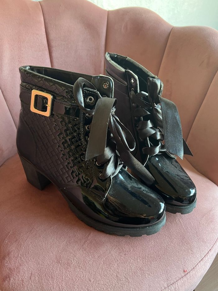 👉Bottines noires vernies à talon – pointure 41 (EU) 🖤 - photo numéro 3