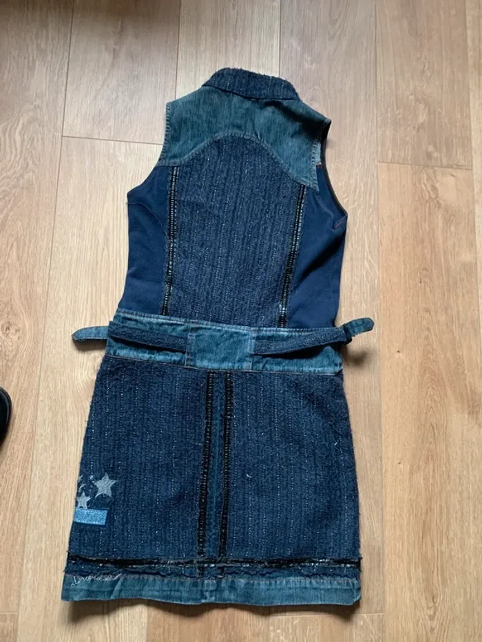 Robe Desigual sans manches en jean et tissu T 38 en parfait état - photo numéro 4