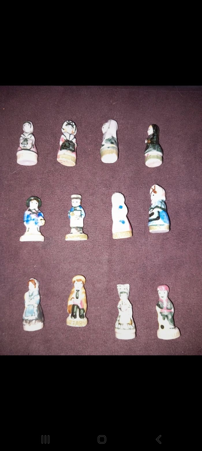 Lot 21 fèves - Personnages - photo numéro 3