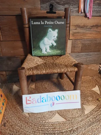 Livre Les drôles de petites bêtes Luna la petite ourse tbe