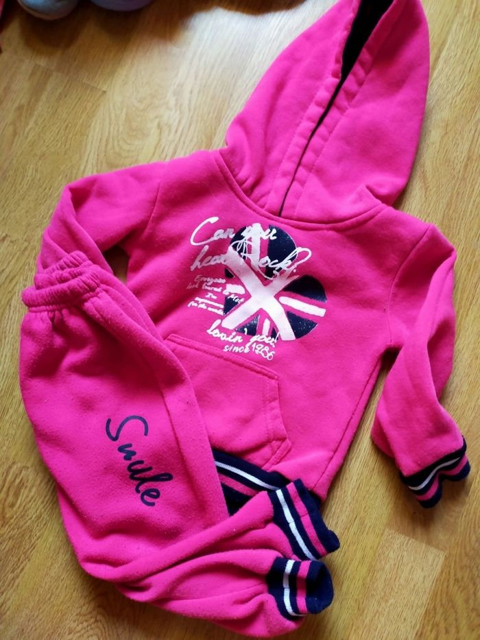 Ensemble pull et jogging 2/3 ans