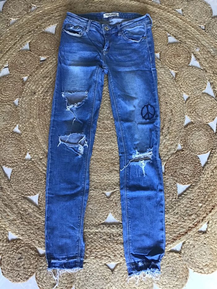 Jeans slim troué de la taille 36 marque Tally Weijl - photo numéro 2