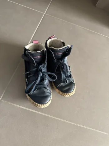 👟 Chaussures montantes fourrées Geox fille – Pointure 28