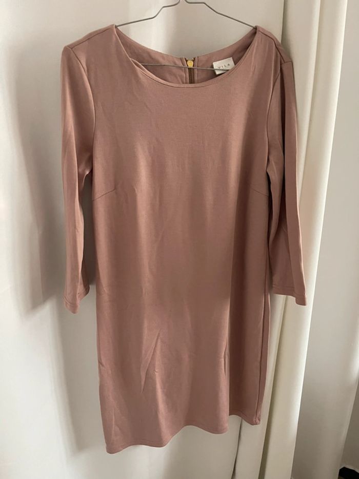 Robe rose Vila