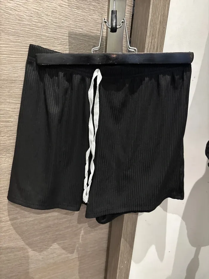 Ensemble short SHEIN taille 36 - photo numéro 3