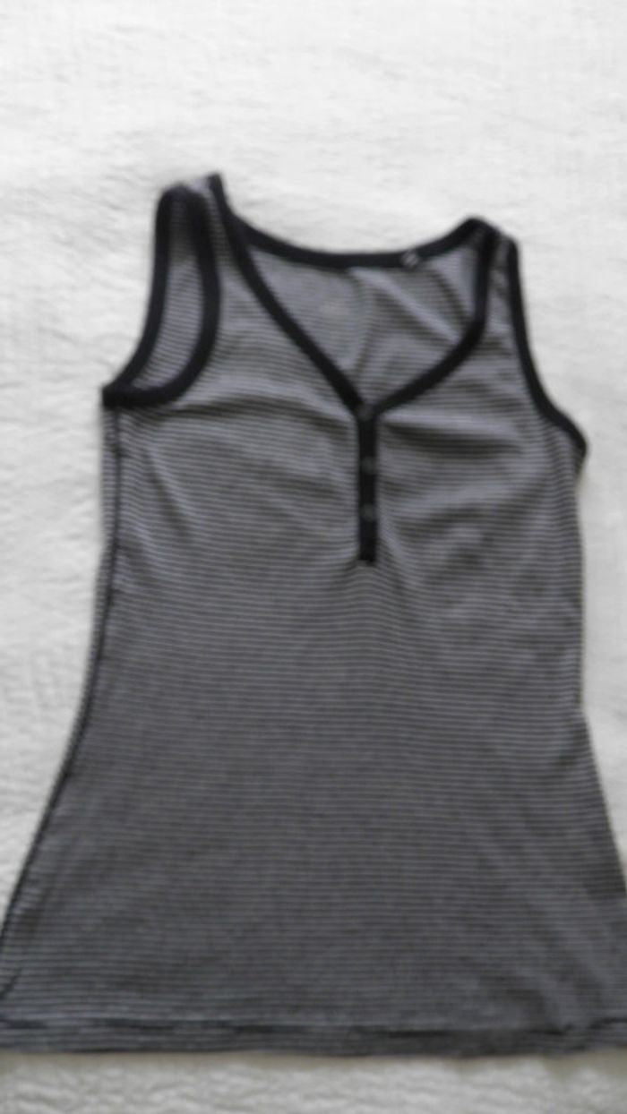 Débardeur rayée C&A taille S