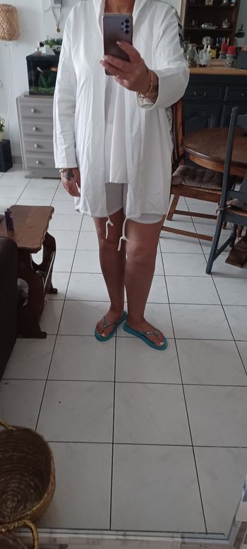 Très jolie veste à capuche femme T U