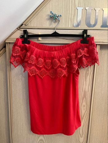 Tee shirt épaules dénudées naf naf 