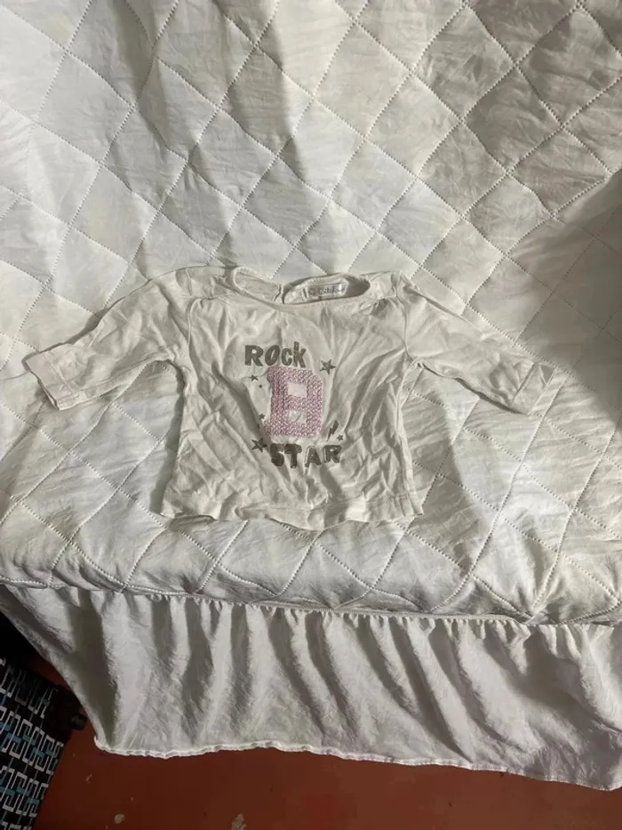 T shirt taille 3mois marque kitchoun