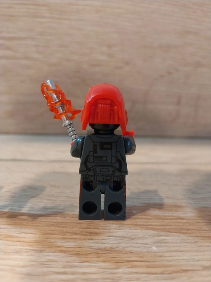 Figurines type lego 2 Droides Assassins star wars - photo numéro 4
